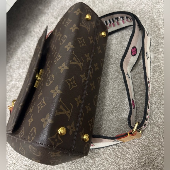 Like new… used for about a week! Perfect condition - Picture 4 of 6